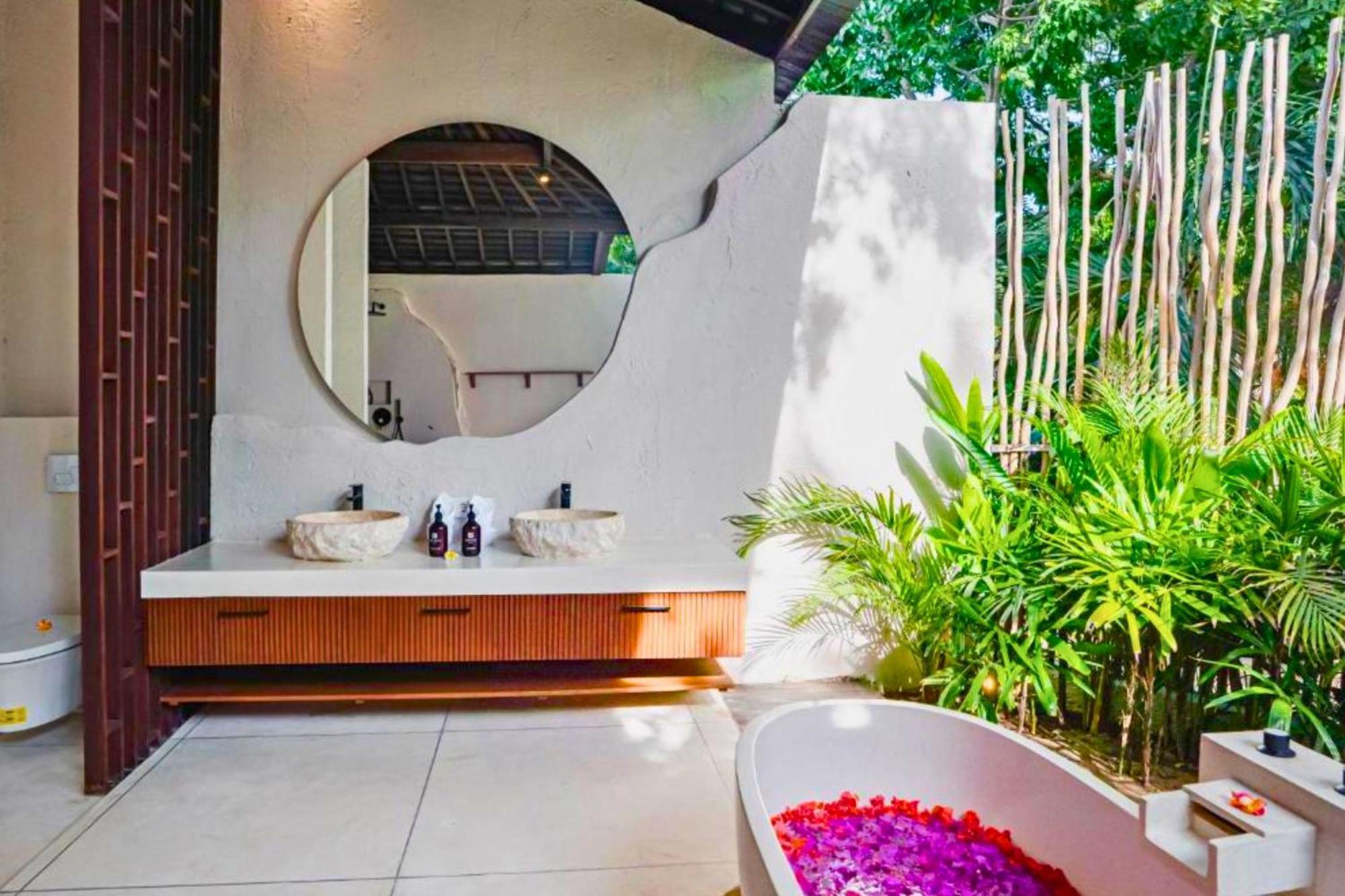 Nismara 2 Bedroom Pool Villa With Sea View Zn201 Bumbang ภายนอก รูปภาพ